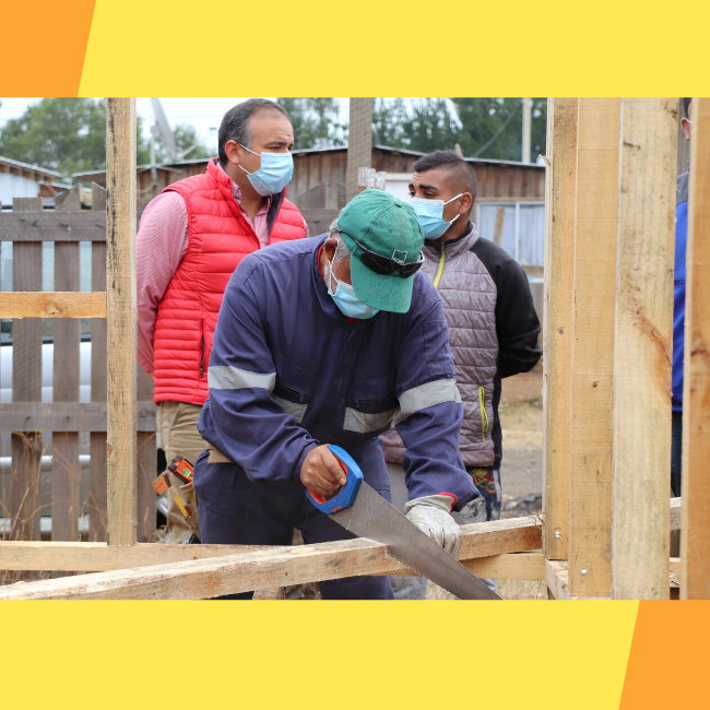 APOYAN A JOVEN ALAMEÑO EN LA CONSTRUCCIÓN DE SU CASA